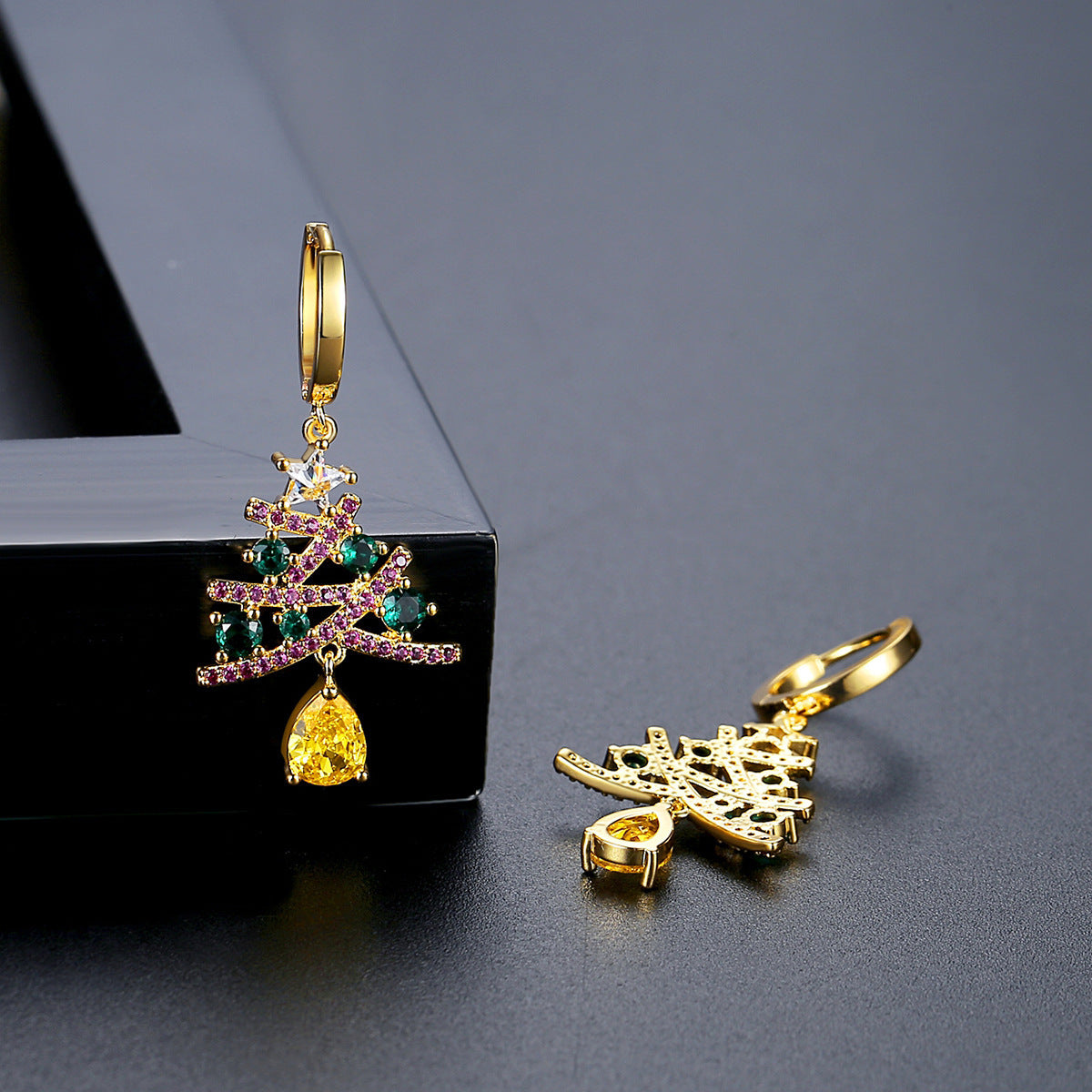 New Christmas Tree Earrings With Colorful Rhinestones Fashion Personality Shining Earrings Gift For Women Jewelry kfghf899 Store